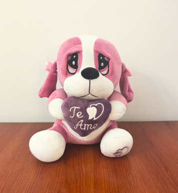 Perrito con corazón y frase “Te Amo”