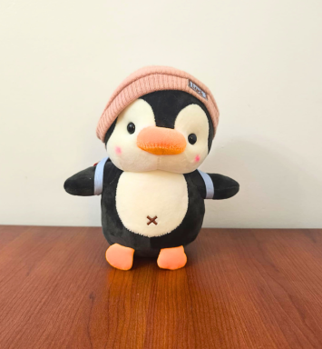 Pingüino gorro rosado claro